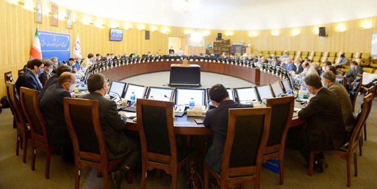 کمیسیون تلفیق برنامه هفتم دولت را مکلف به واگذاری بخشی از تصدی‌گری‌ها کرد